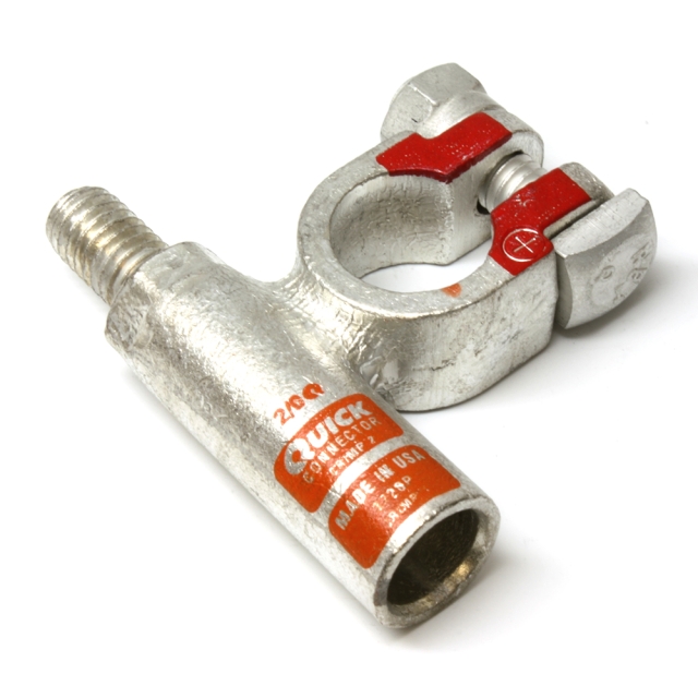 2/0 AWG Right Add-On-Terminal Clamp Connector Positive Barrel View